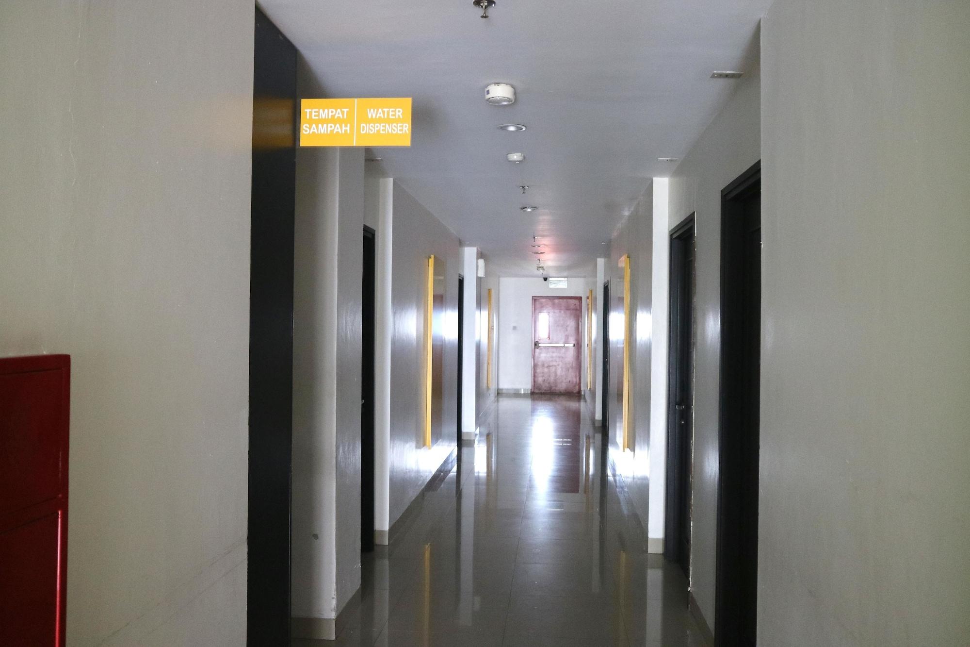 Amaris Hotel Dr. Susilo Grogol Jakarta Eksteriør billede