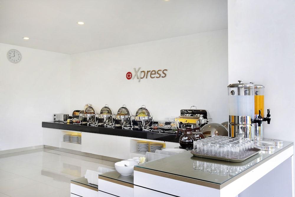 Amaris Hotel Dr. Susilo Grogol Jakarta Eksteriør billede